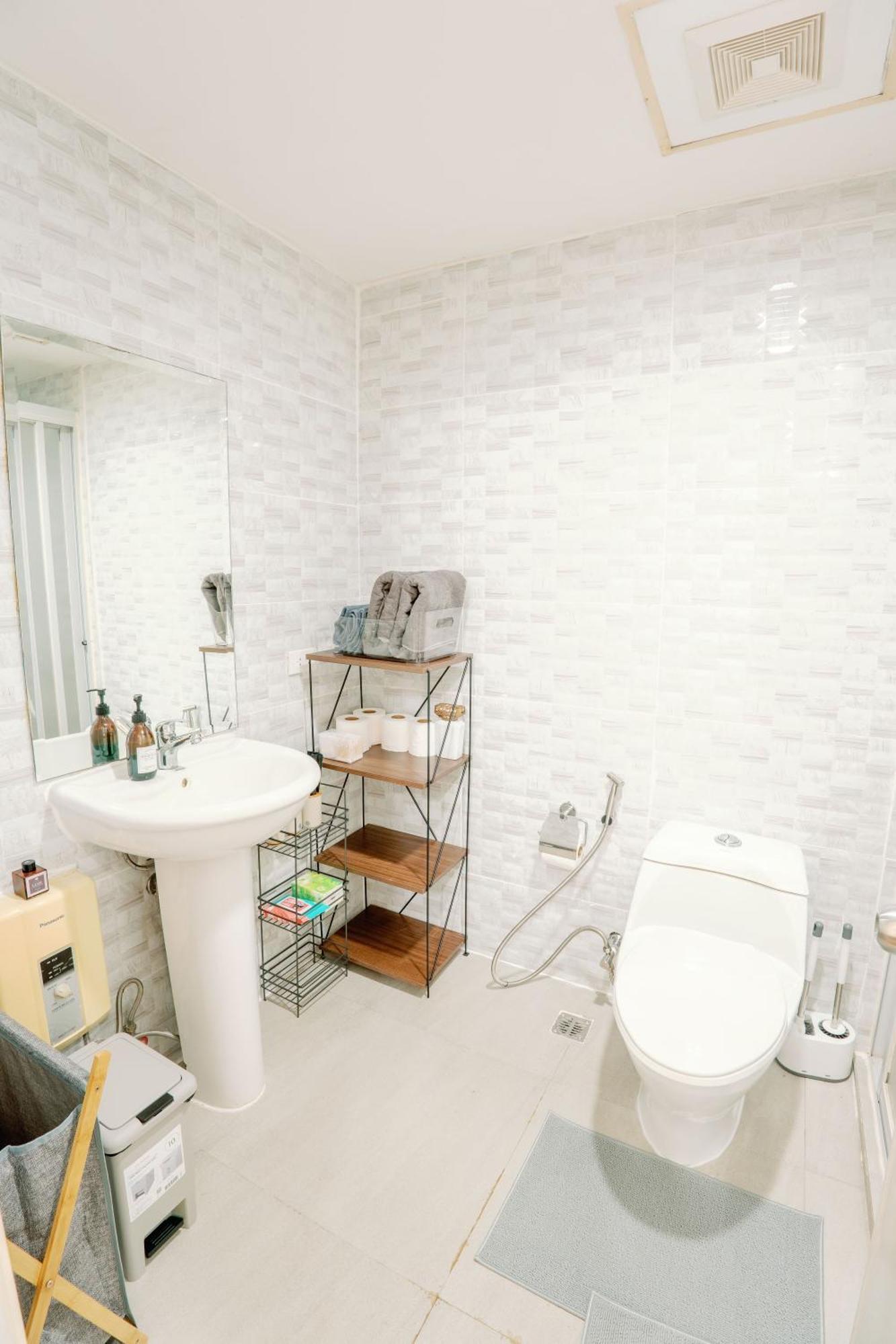Spacious 2Br At Soma Bgc Near Sm Aura And Bonifacio High Street Manila Eksteriør billede